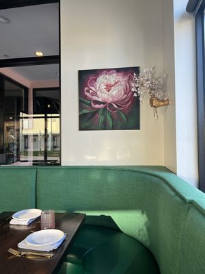 Pink Ivy Kitchen and Bar by null