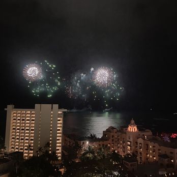SKY Waikiki - Views (lucked out with a Tuesday fireworks show) - Seafood Near Me - Honolulu, Hawaii SKY Waikiki - Views (lucked out with a Tuesday fireworks show) - Seafood Near Me - Honolulu, Hawaii