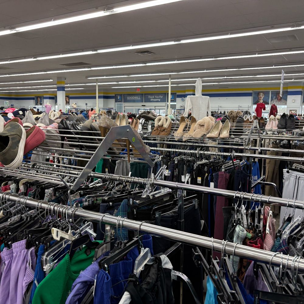 Goodwill Store - Thrift Stores Near Me - St. John, Indiana Goodwill Store - Thrift Stores Near Me - St. John, Indiana