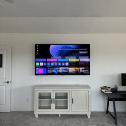 Lava Handyman - Tv mounting service 
Bee cave area
TV LG thin 77 inch