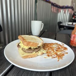 Davis Diner - Breakfast sandwich