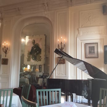 Cercle Suédois - Pubs Near Me - Paris 01, 75 Cercle Suédois - Pubs Near Me - Paris 01, 75