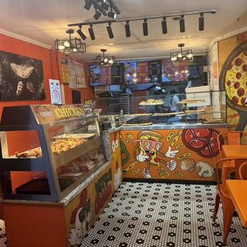 La Pizza Italia - Beautiful place ho hangout. - Chicken Wings Near Me - New York, New York