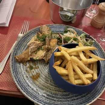 Le Mesturet - Roast chicken - Bistros Near Me - Paris, 75 Le Mesturet - Roast chicken - Bistros Near Me - Paris, 75