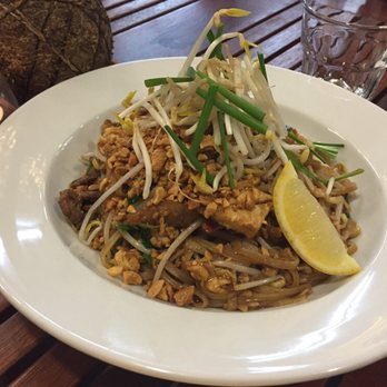 Tida Thai Restaurant - Pad Thai with Beef - Thai Near Me - Brisbane, QLD Tida Thai Restaurant - Pad Thai with Beef - Thai Near Me - Brisbane, QLD