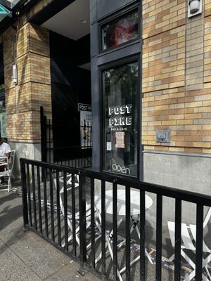 Post Pike Bar & Cafe by null