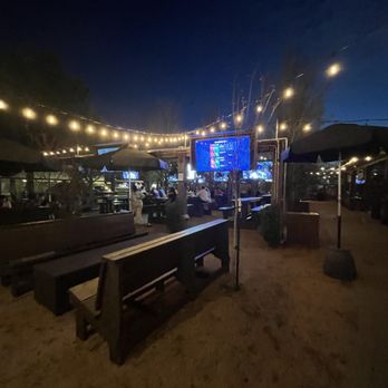 The Yard Goat - Inside - Cocktail Bars Near Me - Lafayette, Louisiana