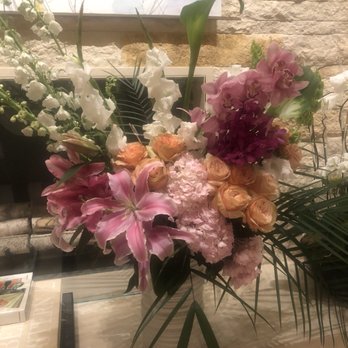 Sofi La Fleur - Sofi magic touch - Florists Near Me - West Hollywood, California