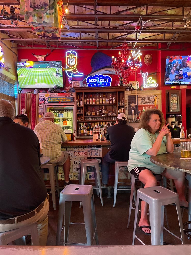 Rooster's Roadhouse