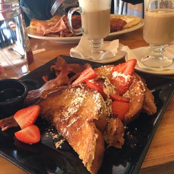 Sonoma Bistro - French toast & big breakfast in the back - Breakfast & Brunch Near Me - Rutherford, New Jersey