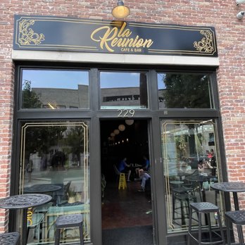 La Reunion - Exterior - Bars Near Me - Dallas, Texas
