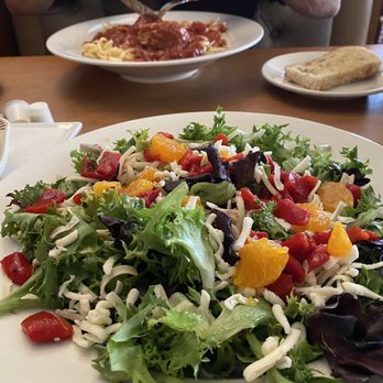 Georgina's Pizza Restaurant - Carribean sakad - Pizza Near Me - Bolton, Connecticut