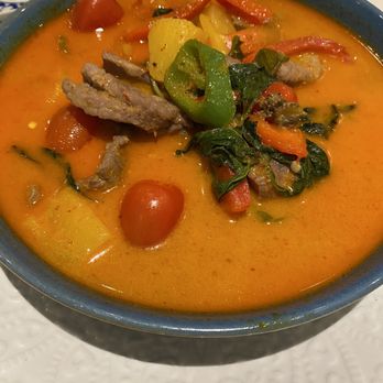 Niyom Thai Kitchen - Beef Pineapple Curry - Thai Near Me - Flushing, New York Niyom Thai Kitchen - Beef Pineapple Curry - Thai Near Me - Flushing, New York