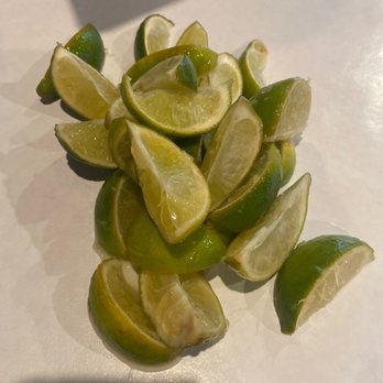 Star Crab - Limes already set in the table - Seafood Near Me - Riverside, California Star Crab - Limes already set in the table - Seafood Near Me - Riverside, California