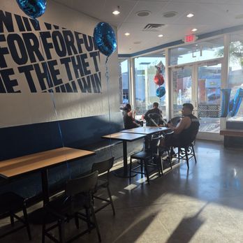 For The Win - inside - Burgers Near Me - Alhambra, California