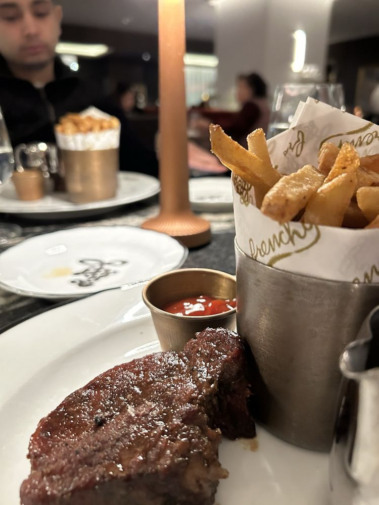 Frenchy Bar Et Brasserie