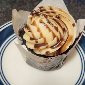 Smallcakes - Peanut butter cup cupcake - Cupcakes Near Me - Newport News, Virginia Smallcakes - Peanut butter cup cupcake - Cupcakes Near Me - Newport News, Virginia