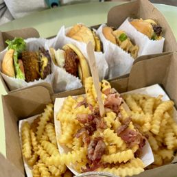Whole bunch of delicious stuff! Whole bunch of delicious stuff!