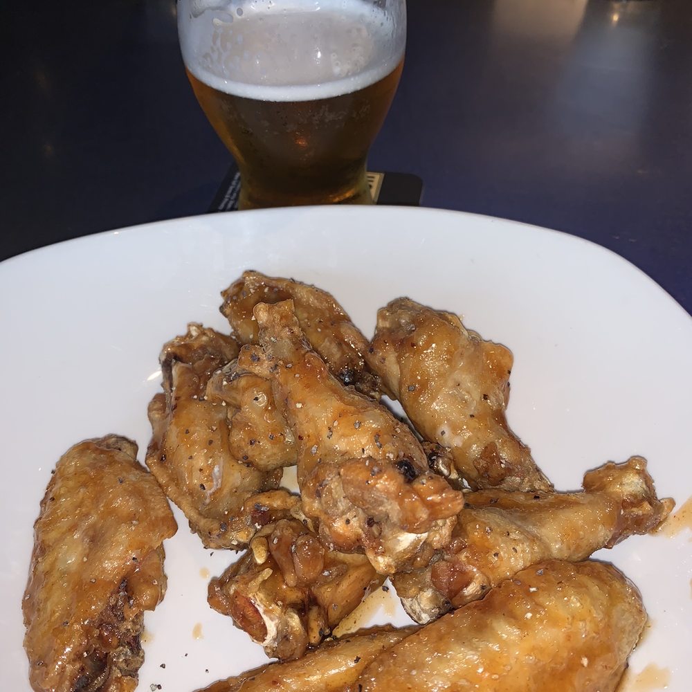 Yard House - Whiskey Black Pepper Wings - Yummy - New American Near Me - Carlsbad, California