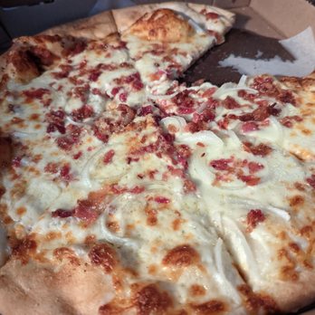 Antonio's Italian Kitchen - Garlic pizza with bacon and onions - Pizza Near Me - Liverpool, New York Antonio's Italian Kitchen - Garlic pizza with bacon and onions - Pizza Near Me - Liverpool, New York
