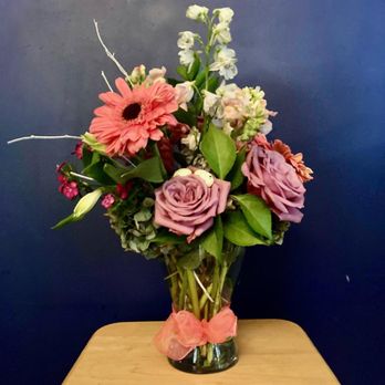 Pure Joy Flowers - Flowers Pure Joy say they sent, despite having 10 days to make the arrangement I bought. She didn't deliver this to my mom so not sure if sh - Florists Near Me Pure Joy Flowers - Flowers Pure Joy say they sent, despite having 10 days to make the arrangement I bought. She didn't deliver this to my mom so not sure if sh - Florists Near Me
