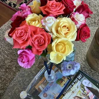 Albertsons - Friday's Roses....winner~winner - Grocery Near Me - Morro Bay, California