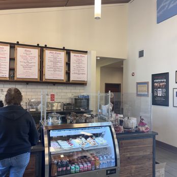 Lemon Gals - Inside - Coffee & Tea Near Me - San Pablo, California