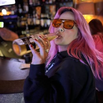 Stella's  A Cocktail Dive - Dive Bars Near Me - Milwaukee, Wisconsin