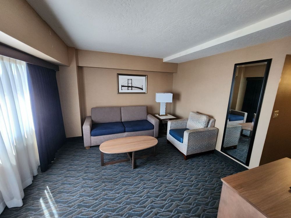 Crowne Plaza Los Angeles Harbor Hotel