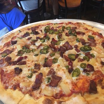 Davanza's - Spicy luau: Hawaiian + jalapenos - Pizza Near Me - Park City, Utah
