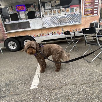 Tacos El Hidalguense - The truck and plenty of seating - Tacos Near Me - Bakersfield, California Tacos El Hidalguense - The truck and plenty of seating - Tacos Near Me - Bakersfield, California