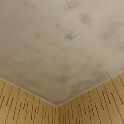 Holiday Inn Express Big Rapids - This corner of the bathroom was the worst