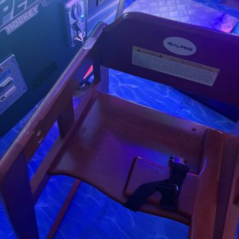 Say Cheez LA - Broken high chair - Indoor Playcenter Near Me - Los Angeles, California Say Cheez LA - Broken high chair - Indoor Playcenter Near Me - Los Angeles, California