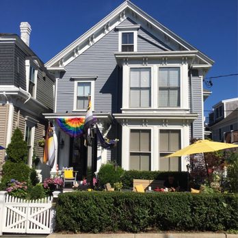Queen Vic Guest House - Bed & Breakfast Near Me - Provincetown, Massachusetts Queen Vic Guest House - Bed & Breakfast Near Me - Provincetown, Massachusetts