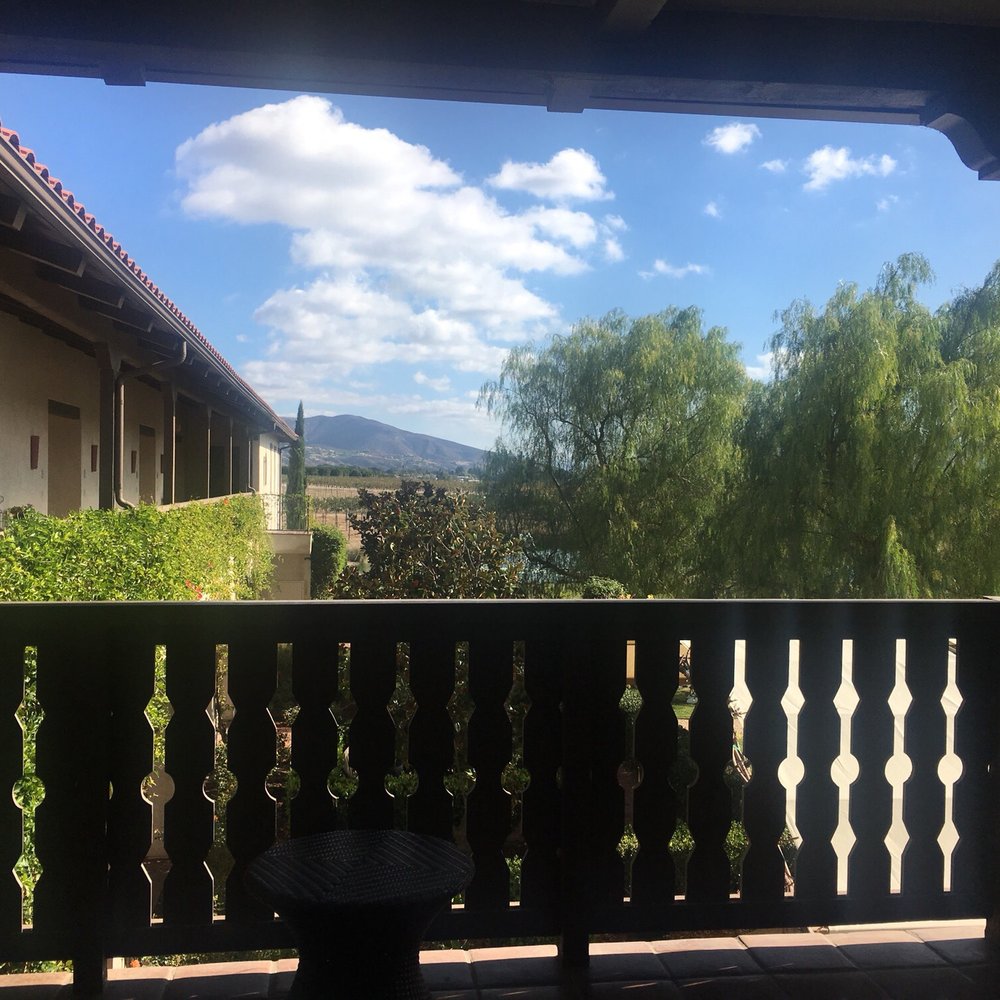 Ponte Vineyard Inn - I can't view the vineyard from the vineyard view room lol - Hotels Near Me - Temecula, California Ponte Vineyard Inn - I can't view the vineyard from the vineyard view room lol - Hotels Near Me - Temecula, California