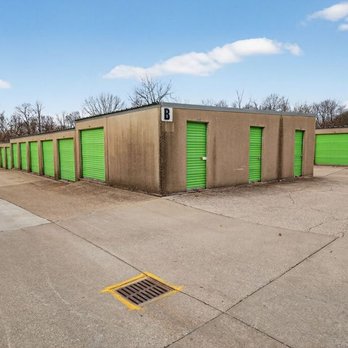 Extra Space Storage - Exterior Units - Extra Space Storage at 9702 Taylorsville Rd, Louisville, KY 40299 - Self Storage Near Me - Louisville, Kentucky