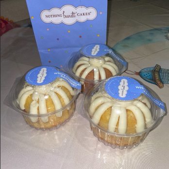 Nothing Bundt Cakes - Strawberries and Cream 9.0/10 White Chocolate Raspberry 9.5/10 - Bakeries Near Me - Hoffman Estates, Illinois