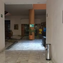 Hotel Gómez de Celaya - Entrada a la recepción