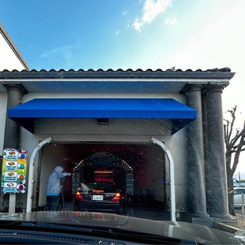 Capitol Premier Car Wash - Getting ready - Car Wash Near Me - San Jose, California Capitol Premier Car Wash - Getting ready - Car Wash Near Me - San Jose, California