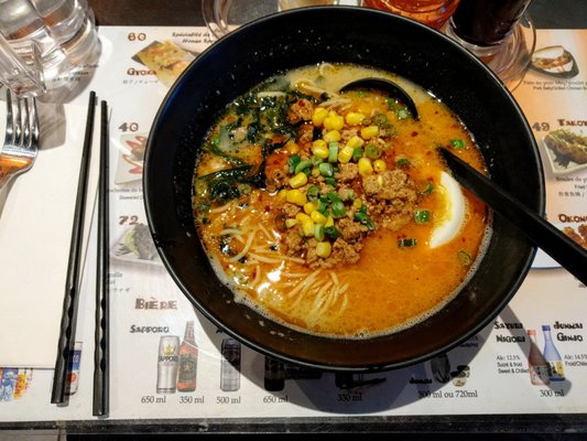 Sumo Ramen by null