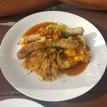 Siegfried's Restaurant - Neurenberger brats. - German Near Me - Sarasota, Florida Siegfried's Restaurant - Neurenberger brats. - German Near Me - Sarasota, Florida