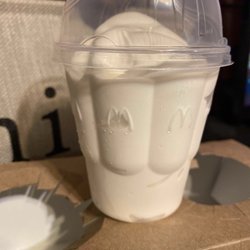 McDonald's - Vanilla sundae