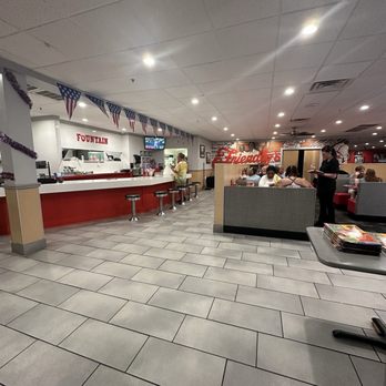 Friendly's - American Near Me - Myrtle Beach, South Carolina Friendly's - American Near Me - Myrtle Beach, South Carolina