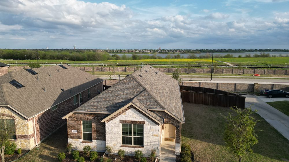 Slide of Four G Roofing