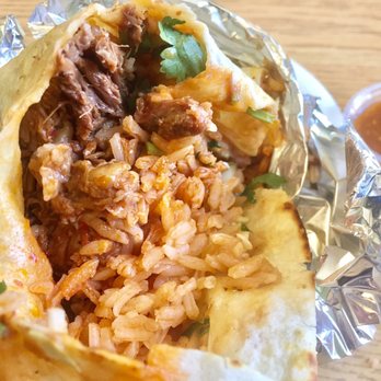 Tacos Y Tortas Chalio's 2 - Burrito barbacoa grande con todo - Latin American Near Me - Avenal, California Tacos Y Tortas Chalio's 2 - Burrito barbacoa grande con todo - Latin American Near Me - Avenal, California