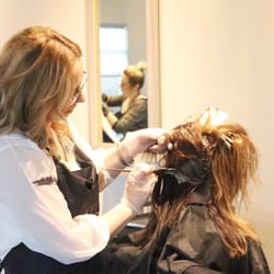 B4 Salon