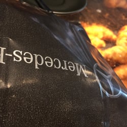 Mercedes-Benz Cafe