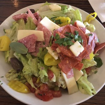 Giordano's - Delicious salad - Pizza Near Me - Chicago, Illinois Giordano's - Delicious salad - Pizza Near Me - Chicago, Illinois
