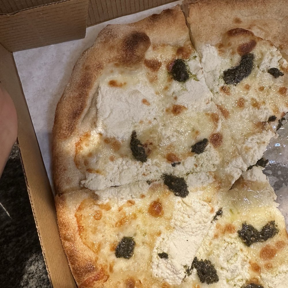 Simonetta's Brick Oven Pizza Bus - The Bianca (my personal fave of the 3) - Pizza Near Me - Jacksonville, Florida Simonetta's Brick Oven Pizza Bus - The Bianca (my personal fave of the 3) - Pizza Near Me - Jacksonville, Florida