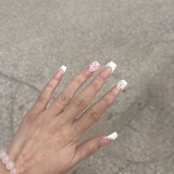 Racine Nails - I got a gel full set acrylic with design - Nail Salons Near Me - Mount Pleasant, Wisconsin